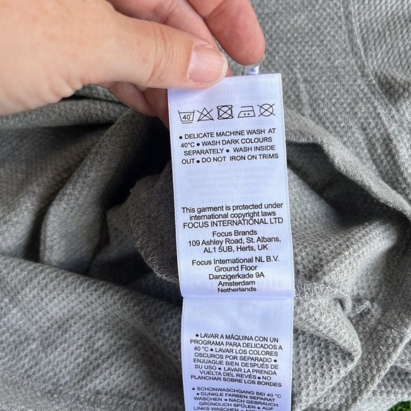 PETER WERTH LONDON Gray Men’s Tee size large - Picture 7 of 7